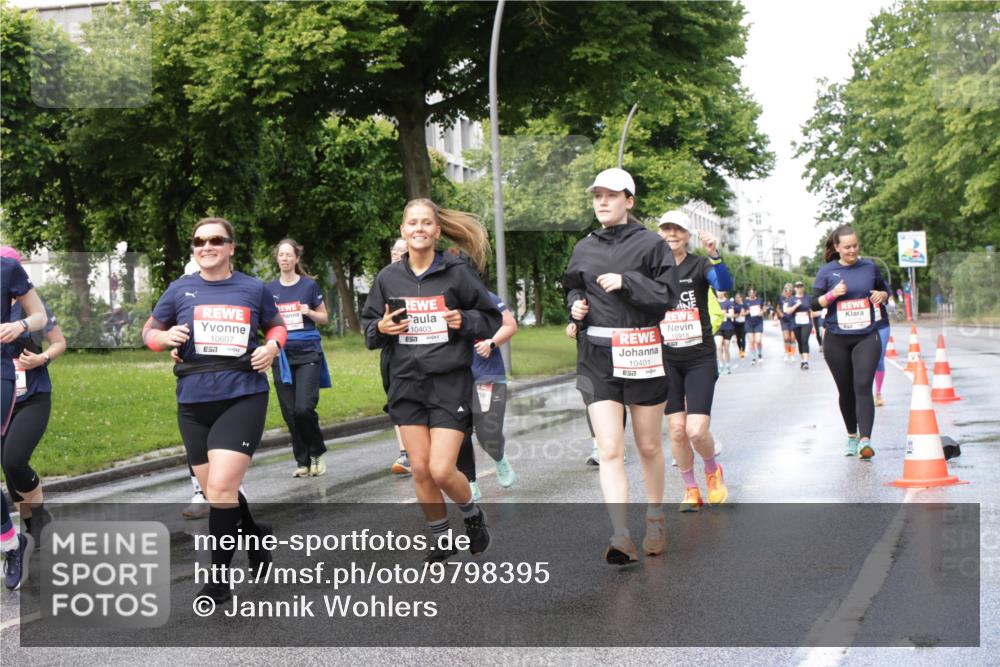 14.06.2026 - REWE Women's Run Jannik Wohlers http://msf.ph/oto/9798395 14.06.2026 09:13:12 Laufen 10607, 57, 10403, 10401, 7, 10918 meine-sportfotos.de