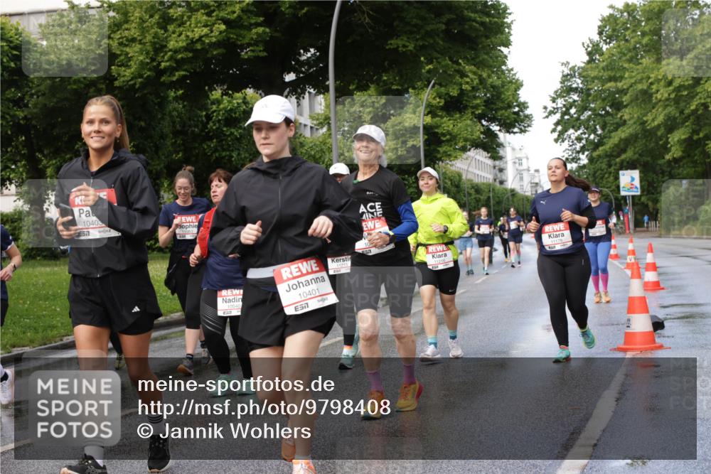 14.06.2026 - REWE Women's Run Jannik Wohlers http://msf.ph/oto/9798408 14.06.2026 09:13:13 Laufen 1040, 11053, 10540, 10401, 7, 11215, 11216, 48, 11178 meine-sportfotos.de