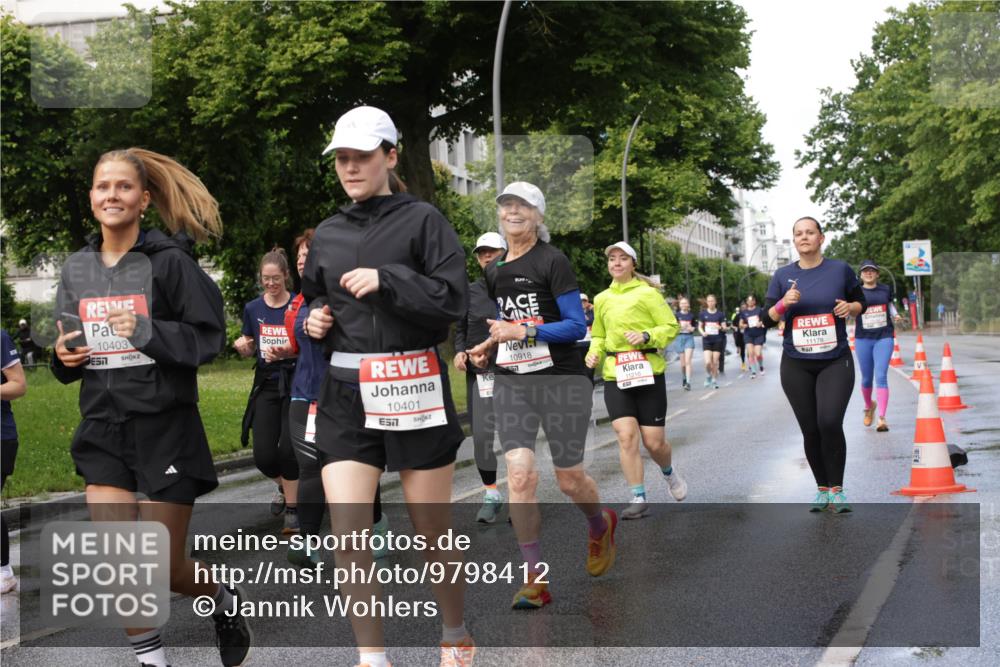 14.06.2026 - REWE Women's Run Jannik Wohlers http://msf.ph/oto/9798412 14.06.2026 09:13:13 Laufen 10403, 10401, 7, 10918, 11178 meine-sportfotos.de
