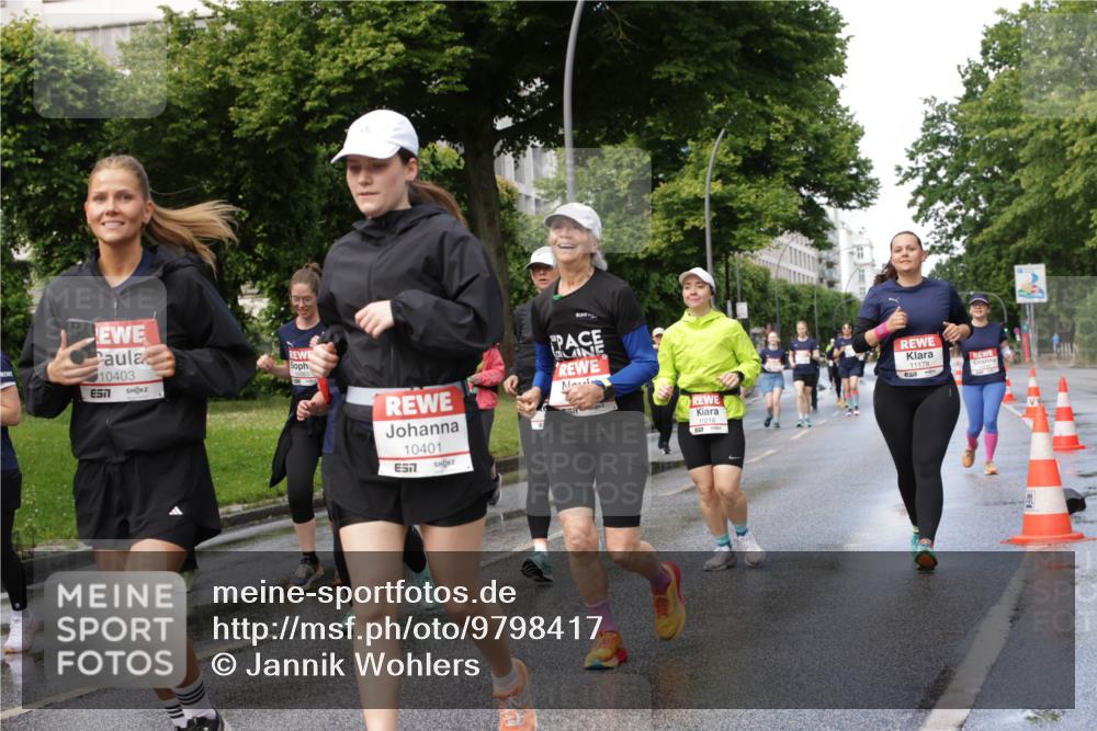14.06.2026 - REWE Women's Run Jannik Wohlers http://msf.ph/oto/9798417 14.06.2026 09:13:13 Laufen 10403, 7, 11053, 10401, 7, 11216, 11178 meine-sportfotos.de