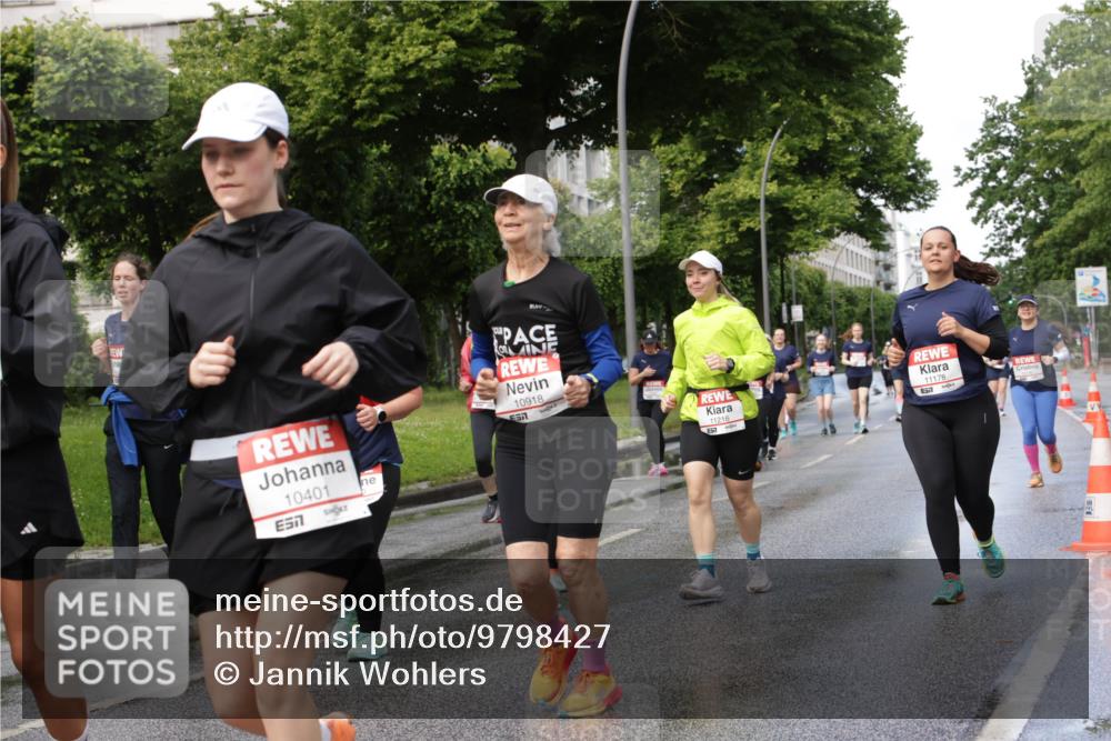 14.06.2026 - REWE Women's Run Jannik Wohlers http://msf.ph/oto/9798427 14.06.2026 09:13:14 Laufen 10401, 57, 10918, 11178, 11216, 7 meine-sportfotos.de