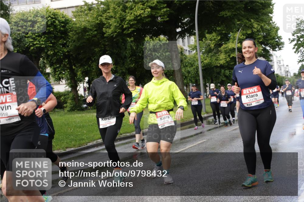 14.06.2026 - REWE Women's Run Jannik Wohlers http://msf.ph/oto/9798432 14.06.2026 09:13:15 Laufen 918, 11215, 11216, 7, 11178, 7 meine-sportfotos.de