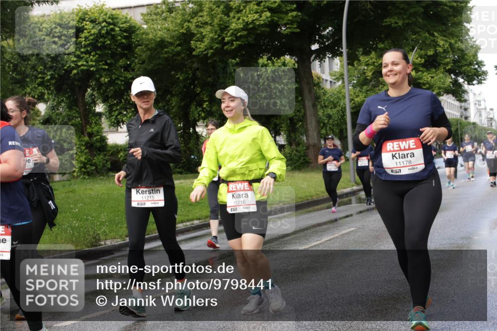 14.06.2026 - REWE Women's Run Jannik Wohlers http://msf.ph/oto/9798441 14.06.2026 09:13:15 Laufen 11215, 11216, 657, 11178 meine-sportfotos.de
