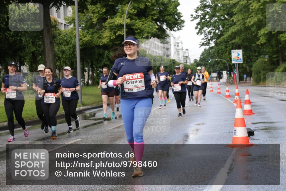 14.06.2026 - REWE Women's Run Jannik Wohlers http://msf.ph/oto/9798460 14.06.2026 09:13:18 Laufen 10180, 1 meine-sportfotos.de
