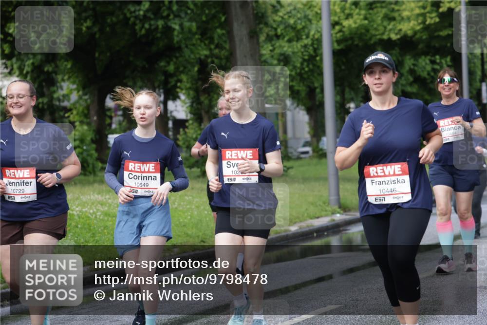 14.06.2026 - REWE Women's Run Jannik Wohlers http://msf.ph/oto/9798478 14.06.2026 09:13:24 Laufen 10729, 10649, 102, 7, 10446, 7, 10484 meine-sportfotos.de