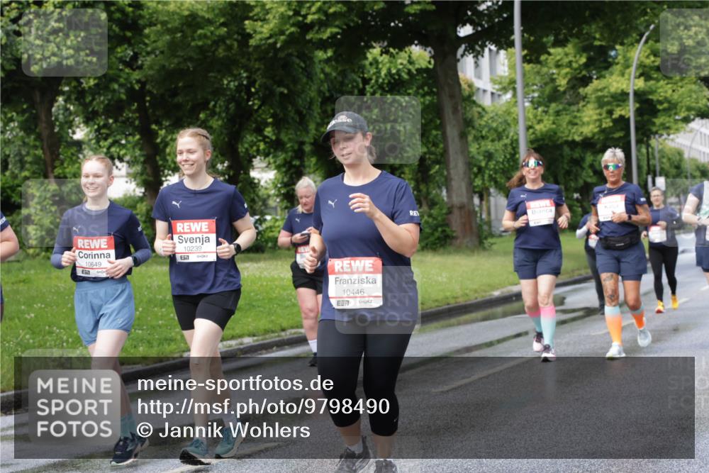 14.06.2026 - REWE Women's Run Jannik Wohlers http://msf.ph/oto/9798490 14.06.2026 09:13:26 Laufen 10649, 10239, 7, 10446 meine-sportfotos.de