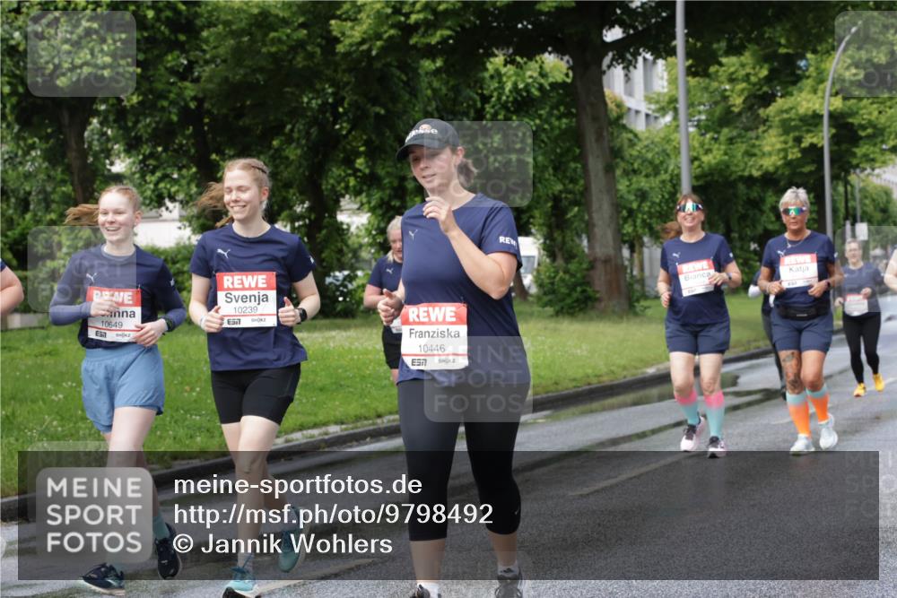 14.06.2026 - REWE Women's Run Jannik Wohlers http://msf.ph/oto/9798492 14.06.2026 09:13:26 Laufen 10649, 10239, 57, 10446, 7 meine-sportfotos.de
