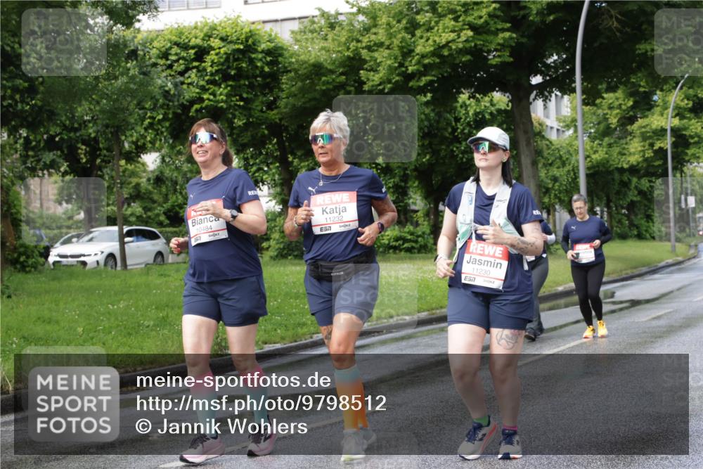 14.06.2026 - REWE Women's Run Jannik Wohlers http://msf.ph/oto/9798512 14.06.2026 09:13:29 Laufen 10484, 517, 11232, 7, 11230, 7 meine-sportfotos.de