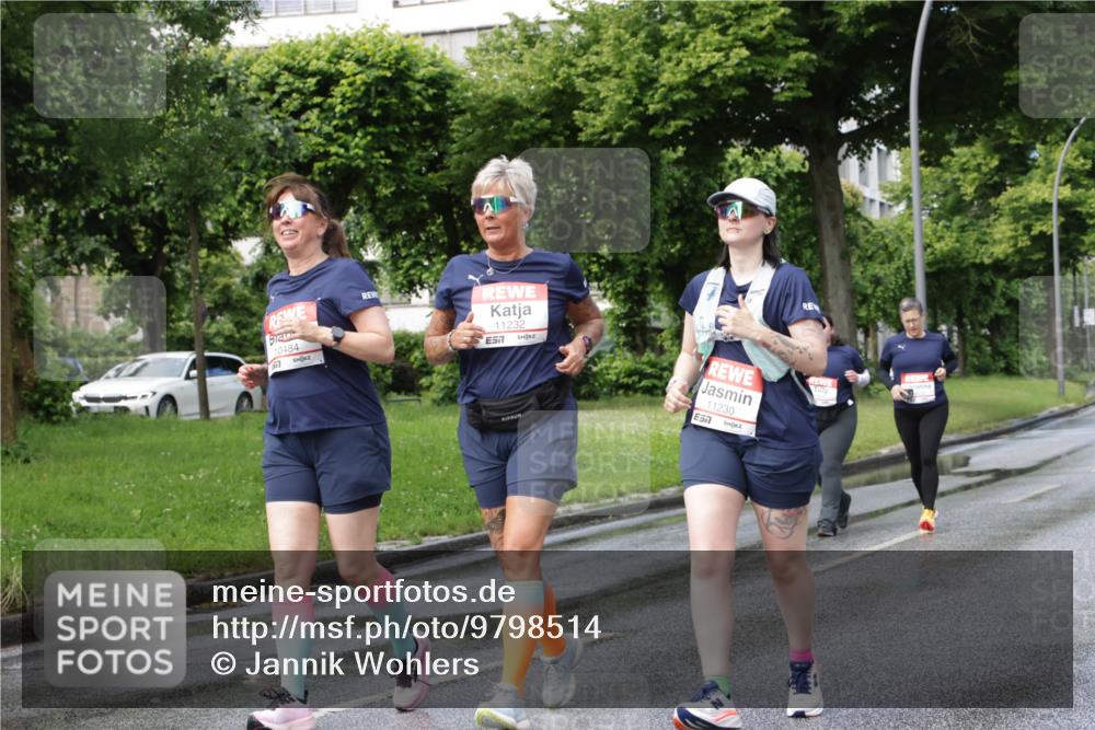14.06.2026 - REWE Women's Run Jannik Wohlers http://msf.ph/oto/9798514 14.06.2026 09:13:29 Laufen 10484, 17, 11232, 11230 meine-sportfotos.de