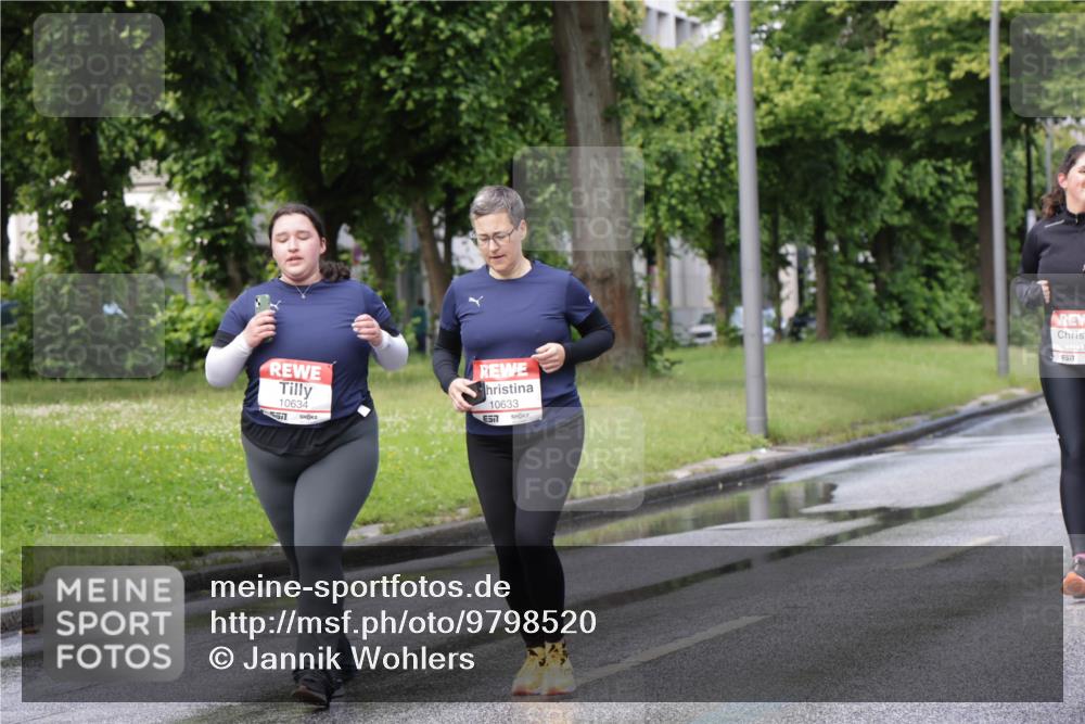 14.06.2026 - REWE Women's Run Jannik Wohlers http://msf.ph/oto/9798520 14.06.2026 09:13:31 Laufen 10634, 10633, 7, 1031, 657 meine-sportfotos.de