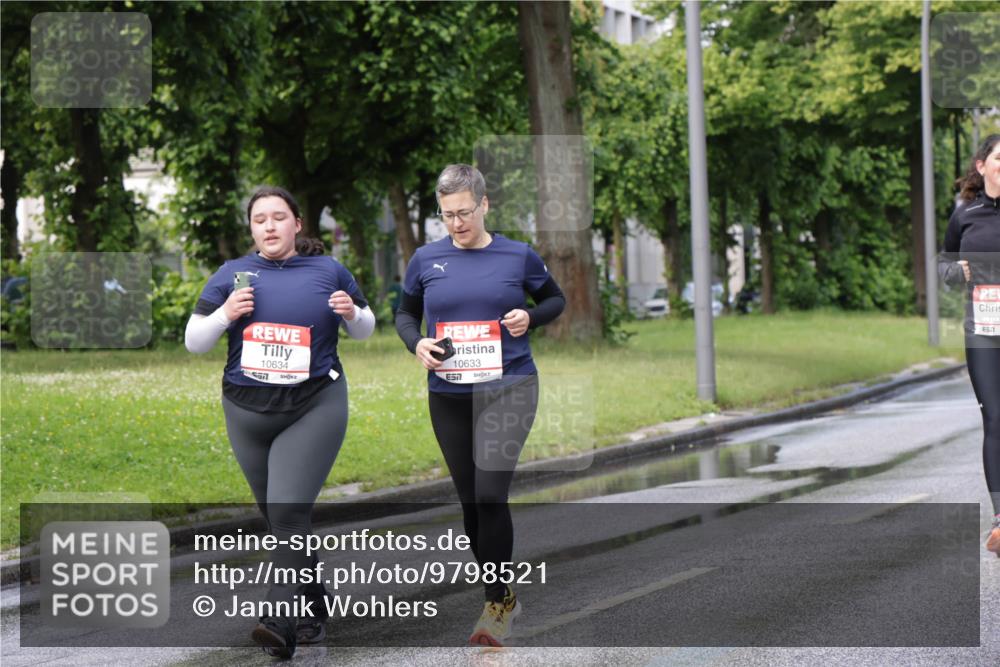 14.06.2026 - REWE Women's Run Jannik Wohlers http://msf.ph/oto/9798521 14.06.2026 09:13:31 Laufen 10634, 10633, 7, 103, 6517 meine-sportfotos.de