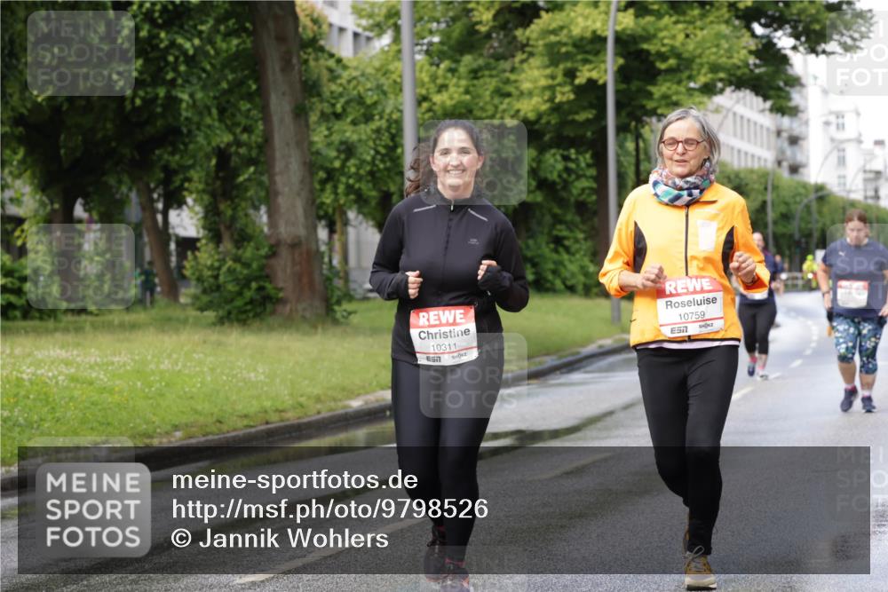 14.06.2026 - REWE Women's Run Jannik Wohlers http://msf.ph/oto/9798526 14.06.2026 09:13:33 Laufen 10311, 10759, 7 meine-sportfotos.de