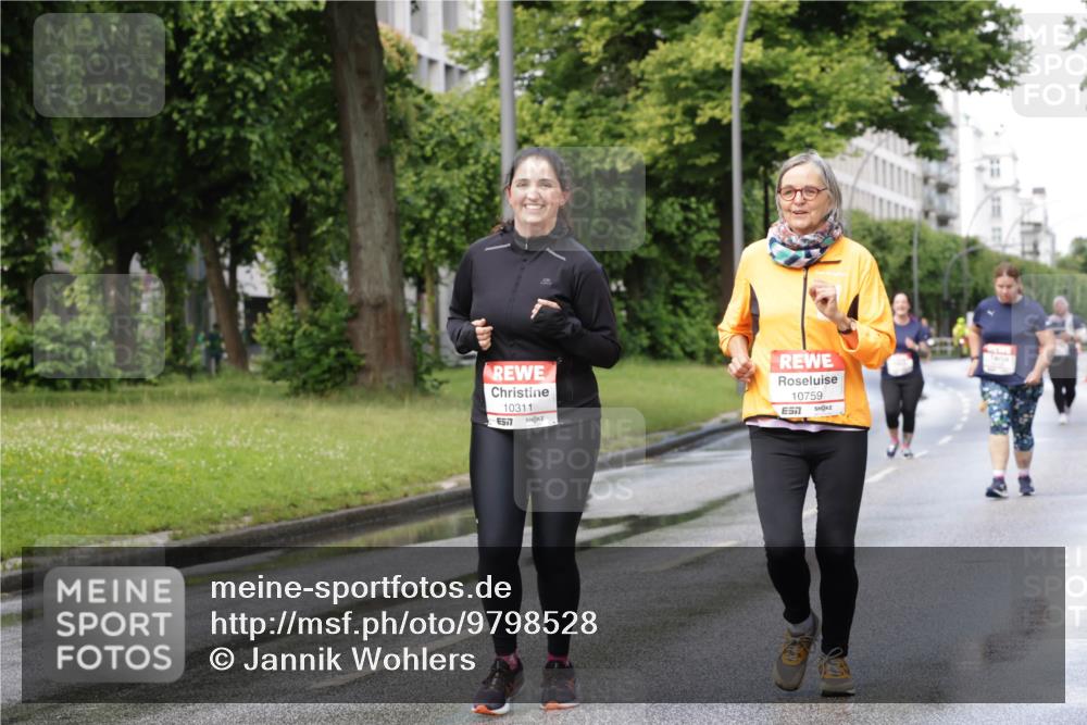 14.06.2026 - REWE Women's Run Jannik Wohlers http://msf.ph/oto/9798528 14.06.2026 09:13:33 Laufen 10311, 657, 10759 meine-sportfotos.de