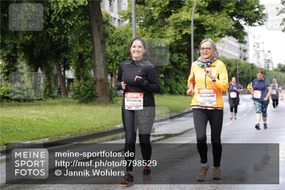 14.06.2026 - REWE Women's Run Jannik Wohlers http://msf.ph/oto/9798529 14.06.2026 09:13:33 Laufen 10311, 7, 10759, 7 meine-sportfotos.de