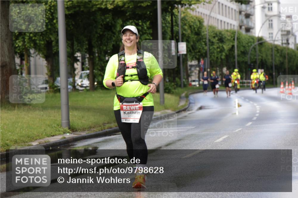 14.06.2026 - REWE Women's Run Jannik Wohlers http://msf.ph/oto/9798628 14.06.2026 09:13:53 Laufen 10100, 7 meine-sportfotos.de
