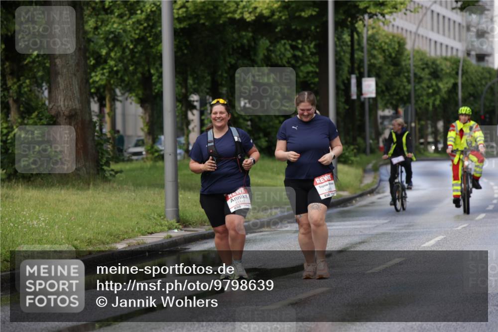 14.06.2026 - REWE Women's Run Jannik Wohlers http://msf.ph/oto/9798639 14.06.2026 09:14:34 Laufen 11117, 1083 meine-sportfotos.de