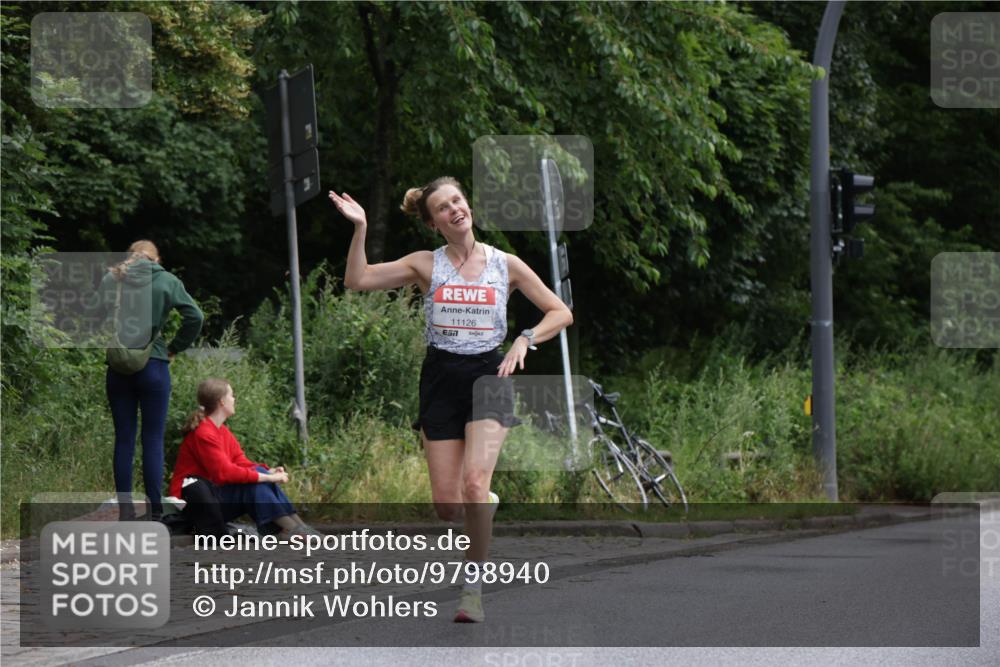 14.06.2026 - REWE Women's Run Jannik Wohlers http://msf.ph/oto/9798940 14.06.2026 09:40:17 Laufen 11126, 657 meine-sportfotos.de