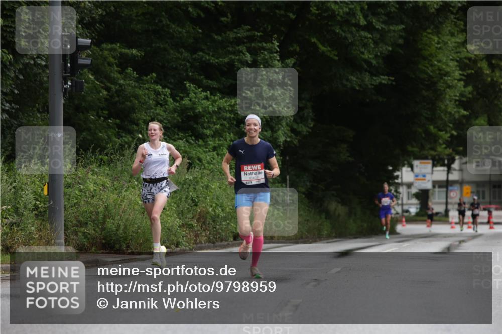 14.06.2026 - REWE Women's Run Jannik Wohlers http://msf.ph/oto/9798959 14.06.2026 09:40:26 Laufen 10402 meine-sportfotos.de