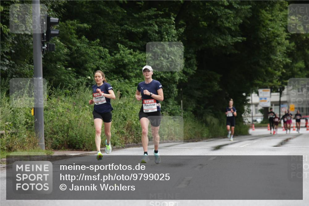 14.06.2026 - REWE Women's Run Jannik Wohlers http://msf.ph/oto/9799025 14.06.2026 09:40:51 Laufen 11296, 76, 10859 meine-sportfotos.de