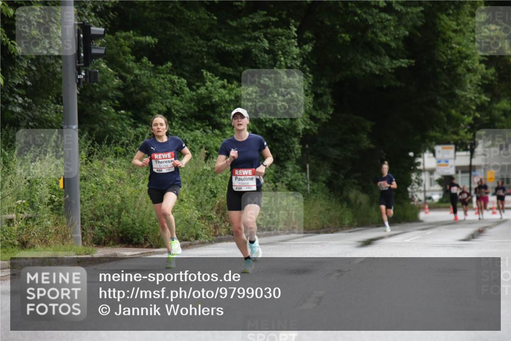 14.06.2026 - REWE Women's Run Jannik Wohlers http://msf.ph/oto/9799030 14.06.2026 09:40:51 Laufen 10859 meine-sportfotos.de