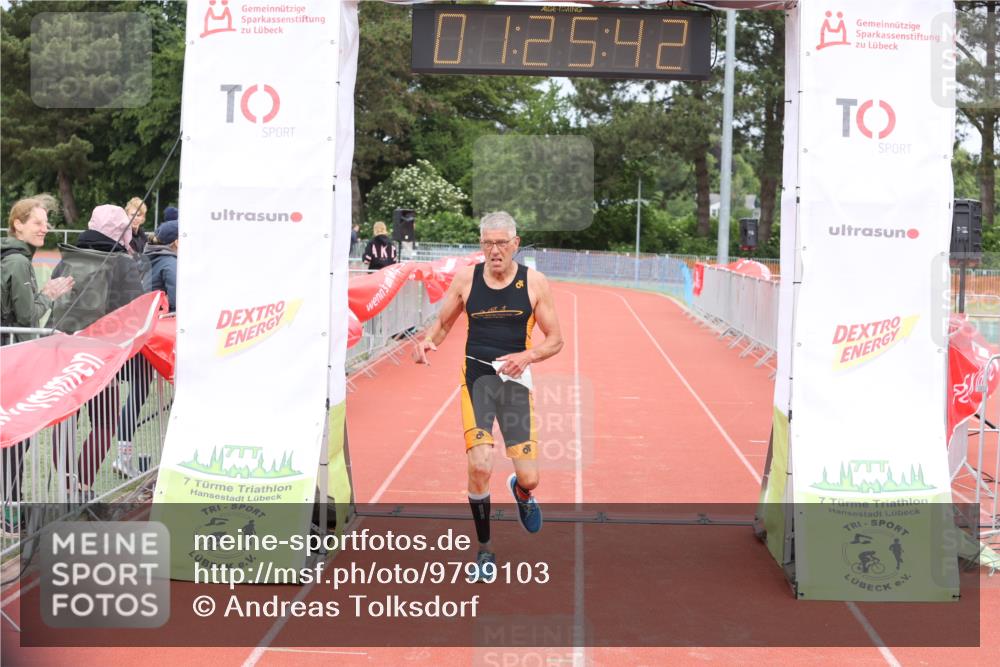 14.06.2026 - 7 Türme Triathlon Andreas Tolksdorf http://msf.ph/oto/9799103 14.06.2026 11:55:41 Ziel 435 meine-sportfotos.de