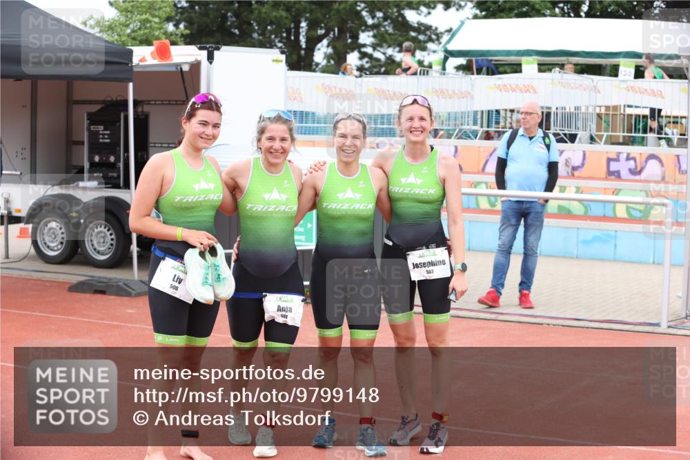 14.06.2026 - 7 Türme Triathlon Andreas Tolksdorf http://msf.ph/oto/9799148 14.06.2026 11:59:23 Ziel  meine-sportfotos.de
