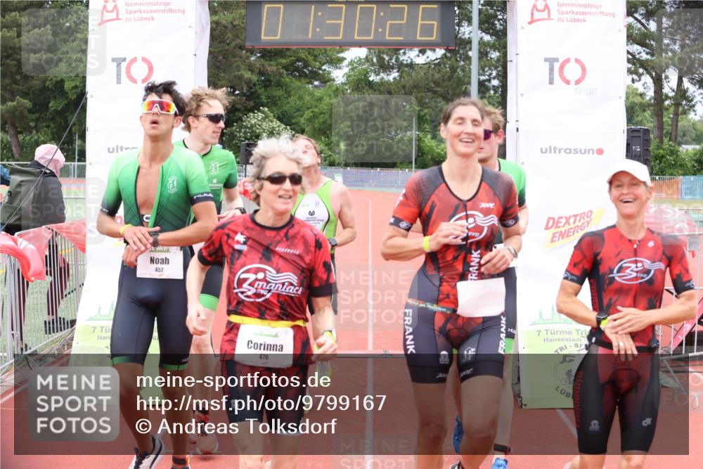 14.06.2026 - 7 Türme Triathlon Andreas Tolksdorf http://msf.ph/oto/9799167 14.06.2026 12:00:25 Ziel 450, 451, 452, 453, 475, 476, 477 meine-sportfotos.de