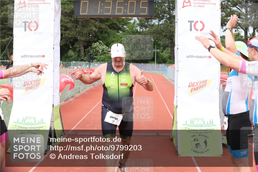 14.06.2026 - 7 Türme Triathlon Andreas Tolksdorf http://msf.ph/oto/9799203 14.06.2026 12:06:04 Ziel 534 meine-sportfotos.de