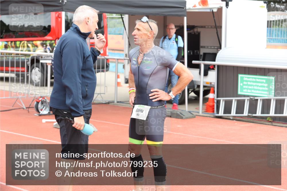 14.06.2026 - 7 Türme Triathlon Andreas Tolksdorf http://msf.ph/oto/9799235 14.06.2026 12:10:41 Ziel  meine-sportfotos.de