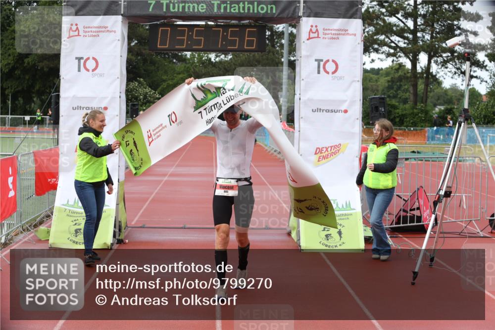 14.06.2026 - 7 Türme Triathlon Andreas Tolksdorf http://msf.ph/oto/9799270 14.06.2026 14:57:55 Ziel 805 meine-sportfotos.de