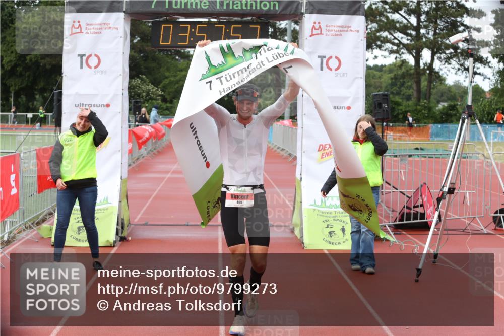 14.06.2026 - 7 Türme Triathlon Andreas Tolksdorf http://msf.ph/oto/9799273 14.06.2026 14:57:56 Ziel 805 meine-sportfotos.de