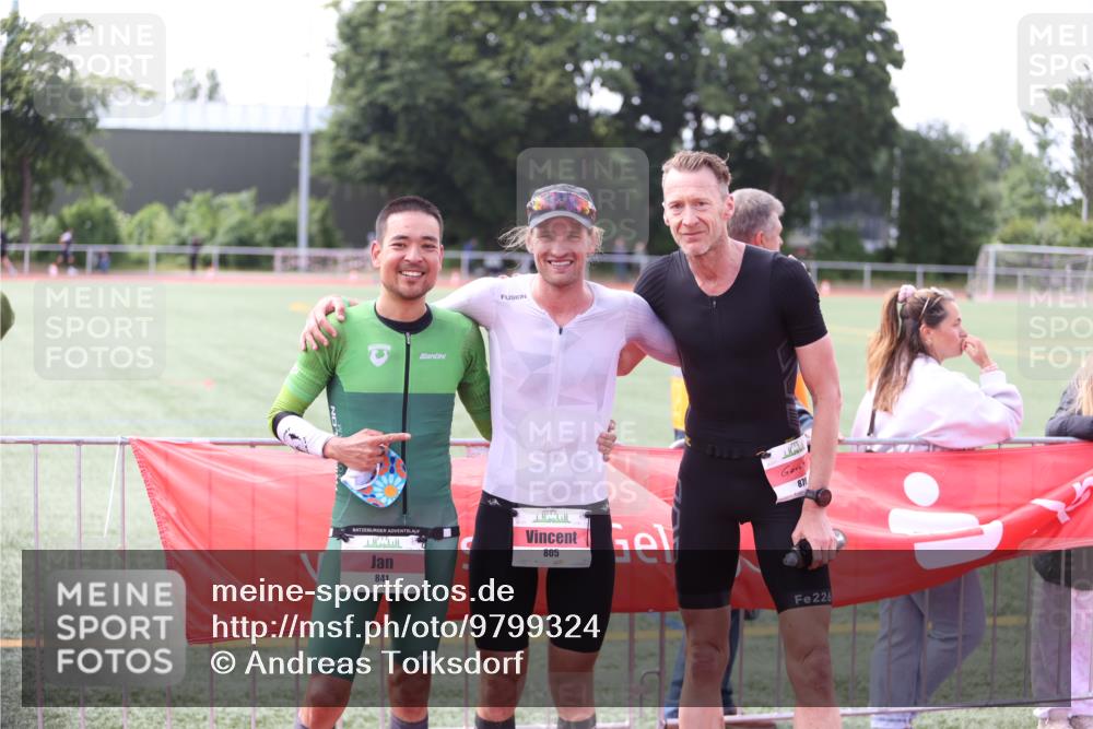 14.06.2026 - 7 Türme Triathlon Andreas Tolksdorf http://msf.ph/oto/9799324 14.06.2026 15:04:59 Ziel  meine-sportfotos.de