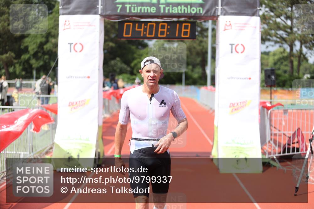 14.06.2026 - 7 Türme Triathlon Andreas Tolksdorf http://msf.ph/oto/9799337 14.06.2026 15:08:16 Ziel 846 meine-sportfotos.de