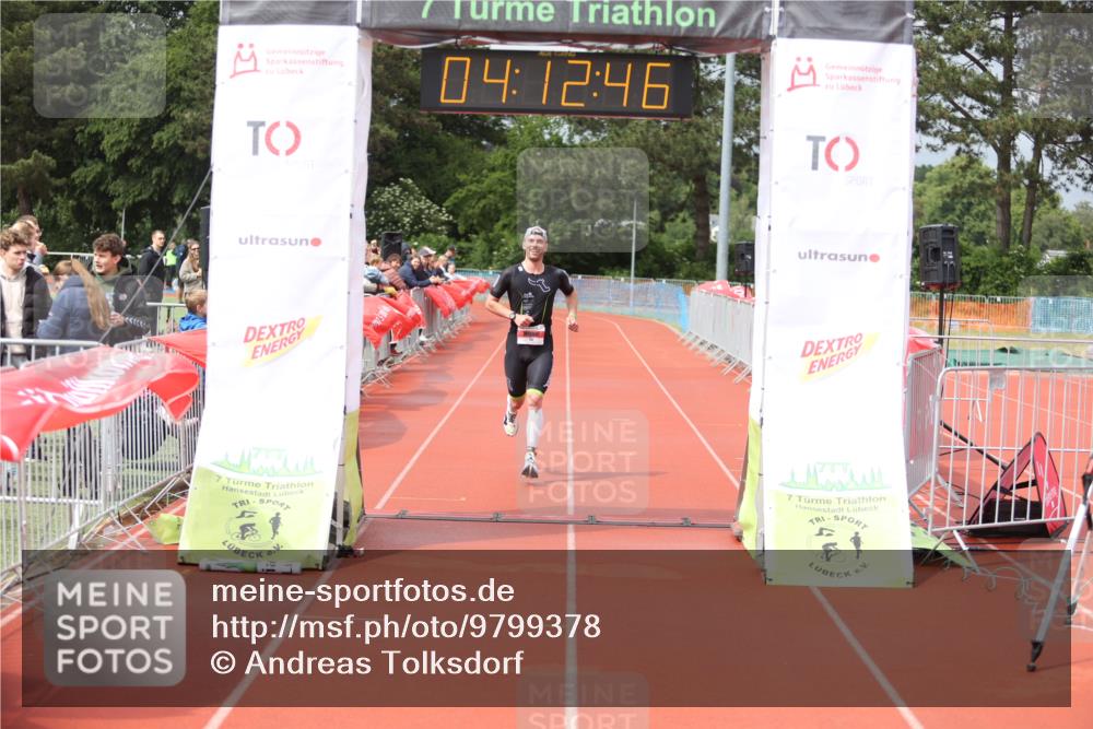 14.06.2026 - 7 Türme Triathlon Andreas Tolksdorf http://msf.ph/oto/9799378 14.06.2026 15:12:45 Ziel 757 meine-sportfotos.de