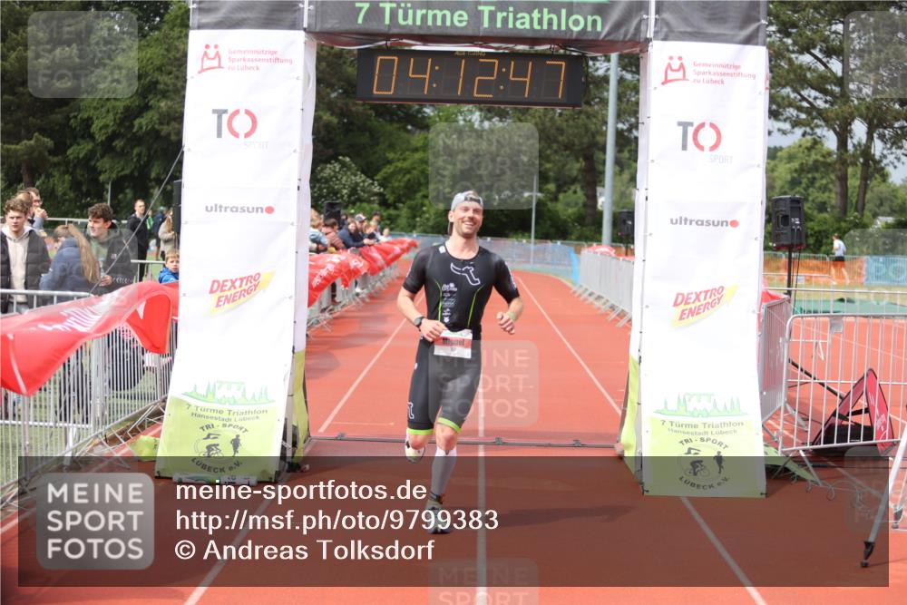 14.06.2026 - 7 Türme Triathlon Andreas Tolksdorf http://msf.ph/oto/9799383 14.06.2026 15:12:46 Ziel 757 meine-sportfotos.de