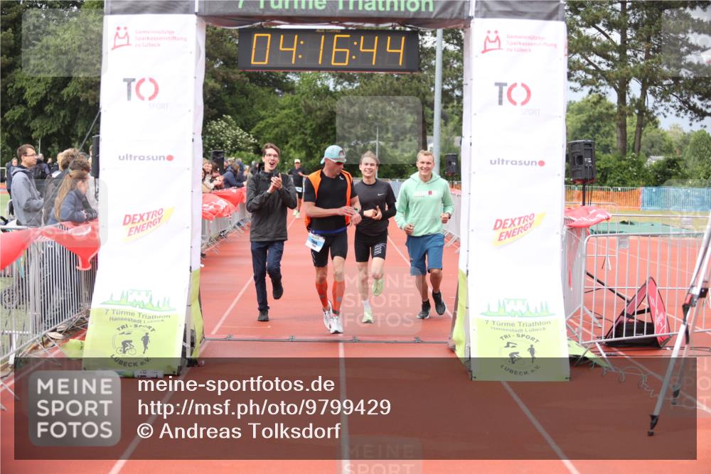 14.06.2026 - 7 Türme Triathlon Andreas Tolksdorf http://msf.ph/oto/9799429 14.06.2026 15:16:43 Ziel 689, 1088 meine-sportfotos.de