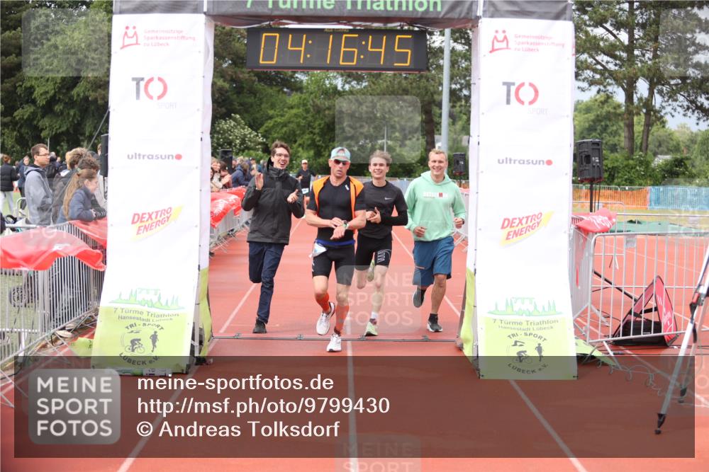 14.06.2026 - 7 Türme Triathlon Andreas Tolksdorf http://msf.ph/oto/9799430 14.06.2026 15:16:43 Ziel 689, 1088 meine-sportfotos.de