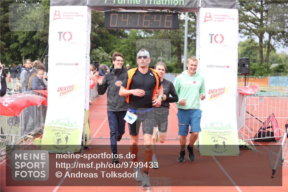 14.06.2026 - 7 Türme Triathlon Andreas Tolksdorf http://msf.ph/oto/9799433 14.06.2026 15:16:44 Ziel 689, 1088, 1144 meine-sportfotos.de