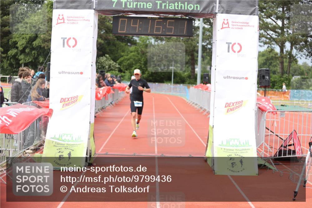 14.06.2026 - 7 Türme Triathlon Andreas Tolksdorf http://msf.ph/oto/9799436 14.06.2026 15:16:50 Ziel 689, 877, 1088, 1144 meine-sportfotos.de