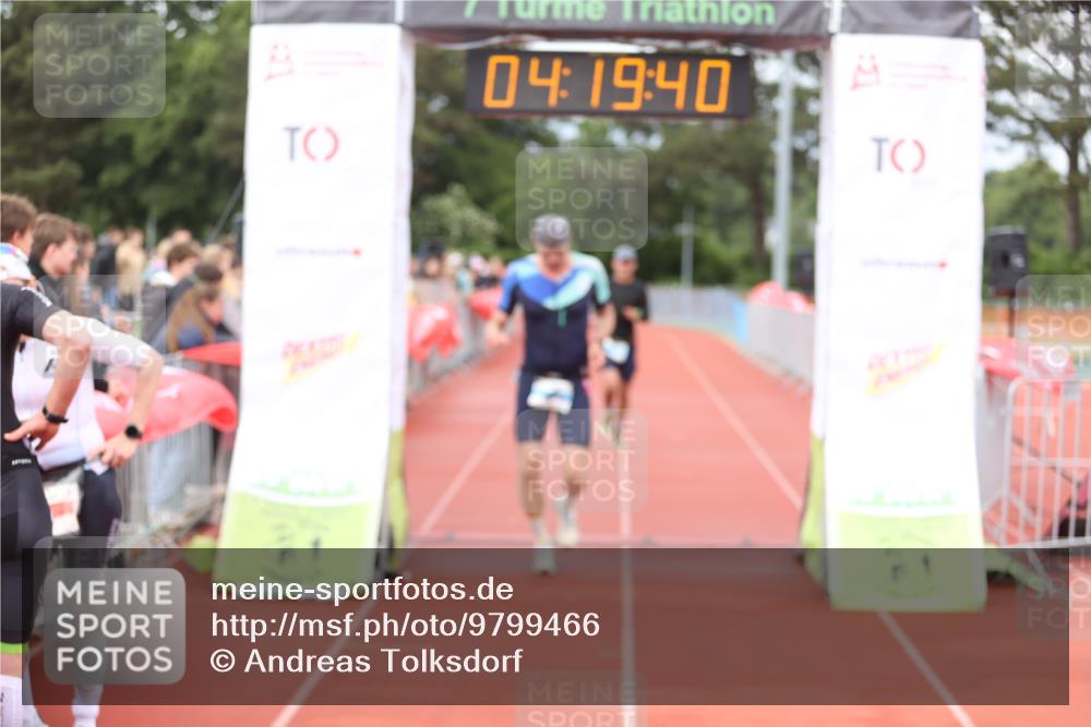 14.06.2026 - 7 Türme Triathlon Andreas Tolksdorf http://msf.ph/oto/9799466 14.06.2026 15:19:39 Ziel 977, 1113 meine-sportfotos.de