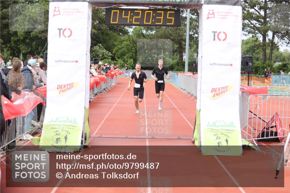 14.06.2026 - 7 Türme Triathlon Andreas Tolksdorf http://msf.ph/oto/9799487 14.06.2026 15:20:33 Ziel 838, 947, 1014, 1157 meine-sportfotos.de