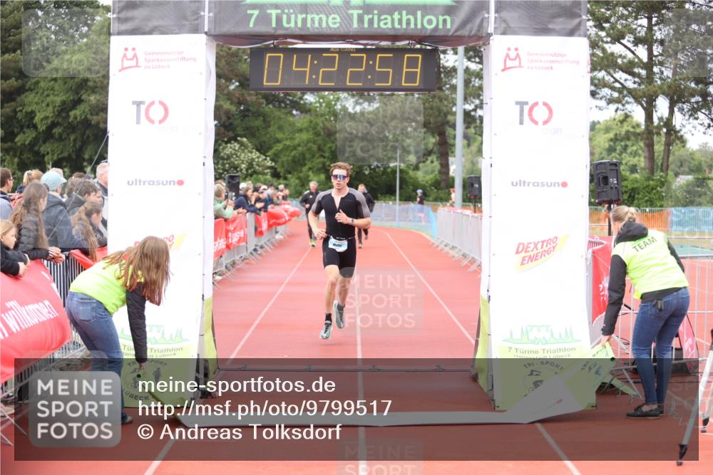 14.06.2026 - 7 Türme Triathlon Andreas Tolksdorf http://msf.ph/oto/9799517 14.06.2026 15:22:58 Ziel 1020, 1198 meine-sportfotos.de