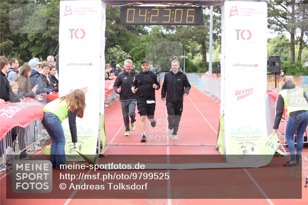 14.06.2026 - 7 Türme Triathlon Andreas Tolksdorf http://msf.ph/oto/9799525 14.06.2026 15:23:05 Ziel 1020, 1198 meine-sportfotos.de