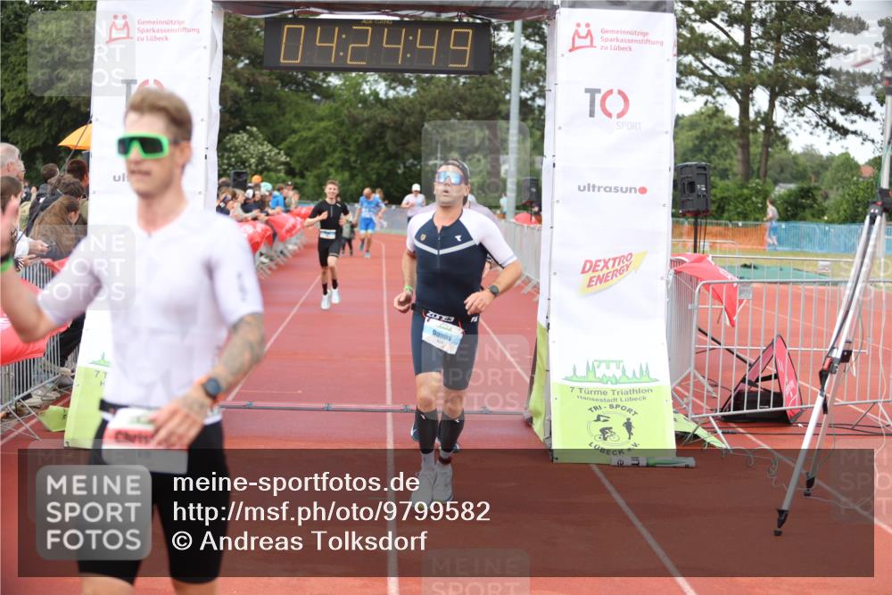 14.06.2026 - 7 Türme Triathlon Andreas Tolksdorf http://msf.ph/oto/9799582 14.06.2026 15:24:47 Ziel 873, 950, 959, 1019 meine-sportfotos.de
