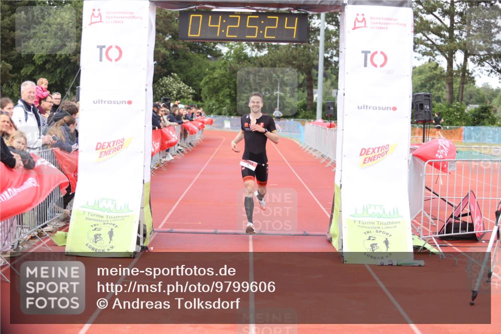 14.06.2026 - 7 Türme Triathlon Andreas Tolksdorf http://msf.ph/oto/9799606 14.06.2026 15:25:23 Ziel 746 meine-sportfotos.de