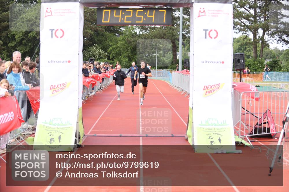 14.06.2026 - 7 Türme Triathlon Andreas Tolksdorf http://msf.ph/oto/9799619 14.06.2026 15:25:46 Ziel 1192 meine-sportfotos.de