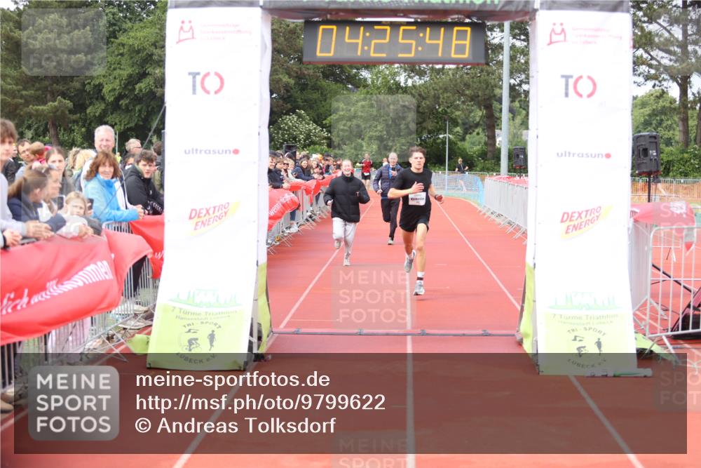 14.06.2026 - 7 Türme Triathlon Andreas Tolksdorf http://msf.ph/oto/9799622 14.06.2026 15:25:47 Ziel 1192 meine-sportfotos.de