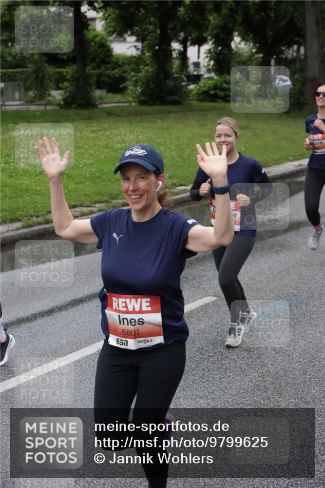 14.06.2026 - REWE Women's Run Jannik Wohlers http://msf.ph/oto/9799625 14.06.2026 10:39:18 Laufen 5801, 7 meine-sportfotos.de
