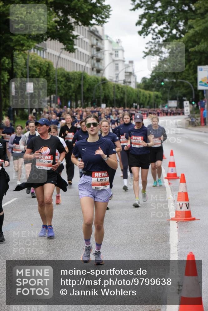 14.06.2026 - REWE Women's Run Jannik Wohlers http://msf.ph/oto/9799638 14.06.2026 10:39:20 Laufen 5212, 7, 5403, 7, 1, 1 meine-sportfotos.de