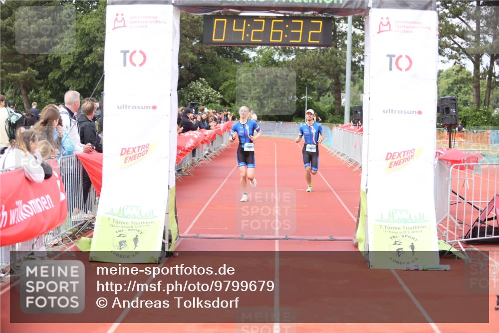 14.06.2026 - 7 Türme Triathlon Andreas Tolksdorf http://msf.ph/oto/9799679 14.06.2026 15:26:31 Ziel 1001, 1030 meine-sportfotos.de